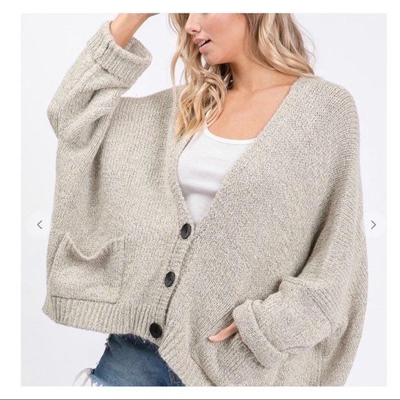 ShopEvelynne Sweaters - Loose fit chic side pockets sweater knit cardigan